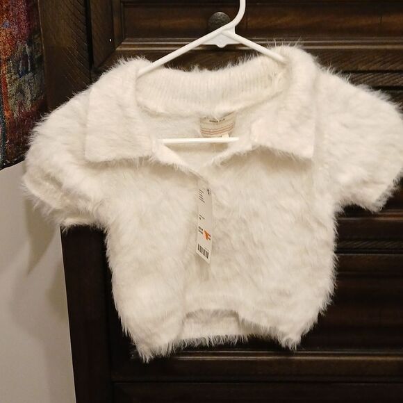 Urban Outfitters Cropped Fuzzy Sweater Size XS NWT - Picture 2 of 6
